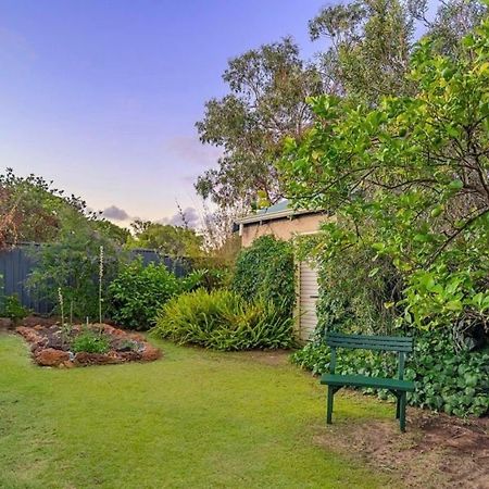 Hakea Haven Villa Dunsborough Exteriör bild